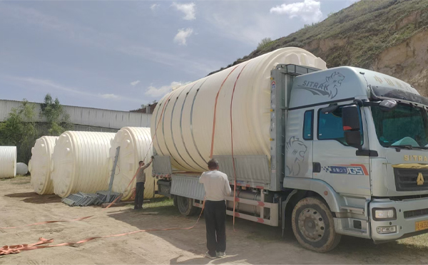 泾川立式运输桶装车中