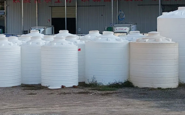 现代物流储存的基石：泾川塑料桶批发采购决策与行业应用全景解析