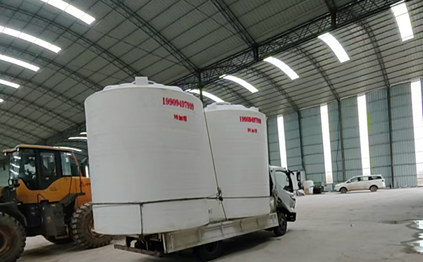 特加厚泾川塑料大桶装车运输交付实录